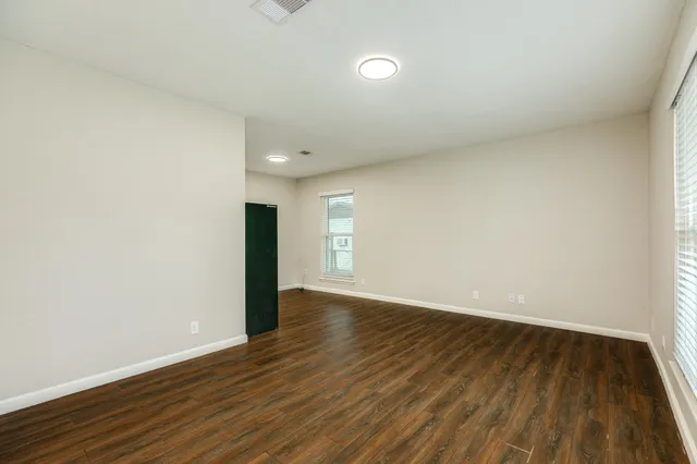 $252,000 | 239 Lakewood Drive, Clute, TX 77531