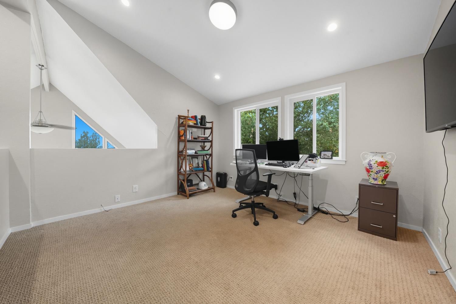 10285 Ponderosa Way Jackson, CA 95642 - Photo 37 of 84 a view of a livingroom with workspace and a window