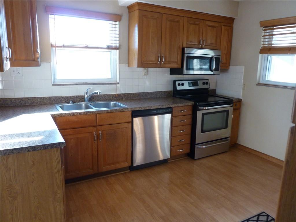301 Goldsmith Road Pittsburgh, PA 15237 - Photo 3 of 24 Gallery Image 3