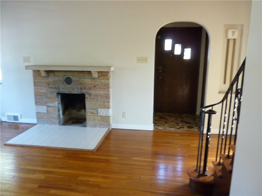 301 Goldsmith Road Pittsburgh, PA 15237 - Photo 8 of 24 Gallery Image 8
