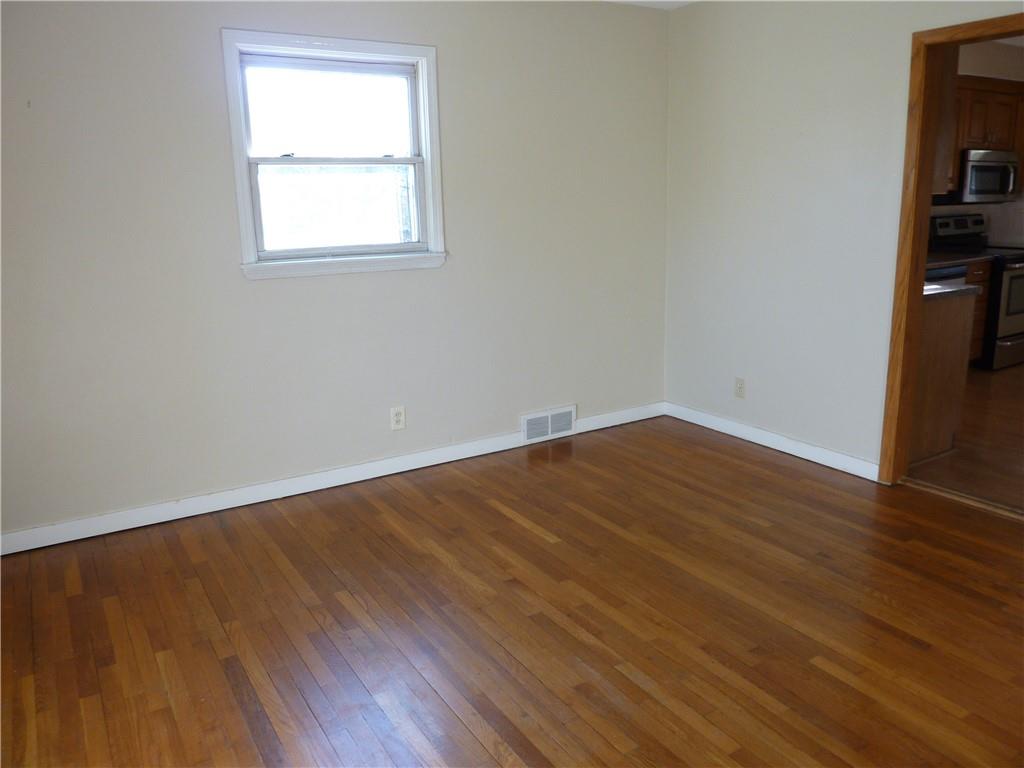 301 Goldsmith Road Pittsburgh, PA 15237 - Photo 9 of 24 Gallery Image 9