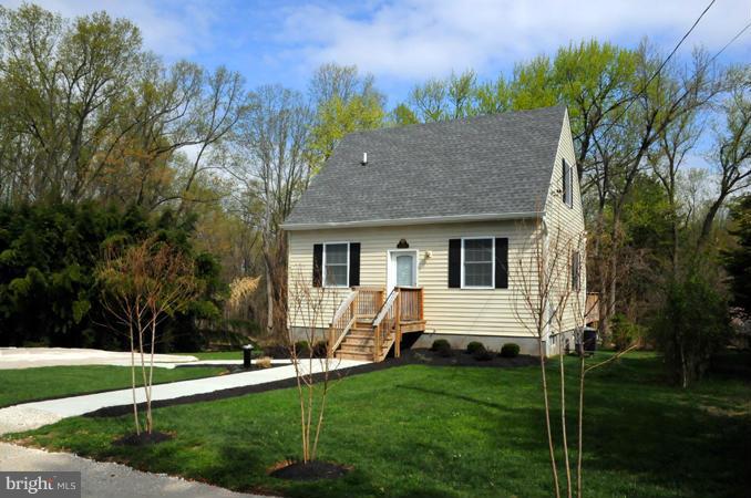 16710 Oak Hill Road Silver Spring, MD 20905 - Photo 1 of 29 Exterior (Front)