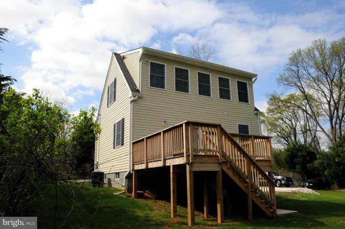 16710 Oak Hill Road Silver Spring, MD 20905 - Photo 21 of 29 Exterior (Rear)
