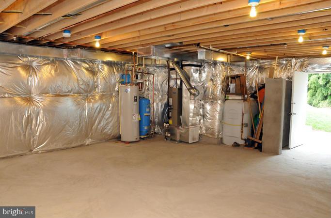 16710 Oak Hill Road Silver Spring, MD 20905 - Photo 27 of 29 Basement