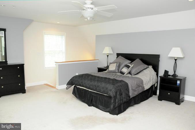 16710 Oak Hill Road Silver Spring, MD 20905 - Photo 6 of 29 Bedroom (Master)