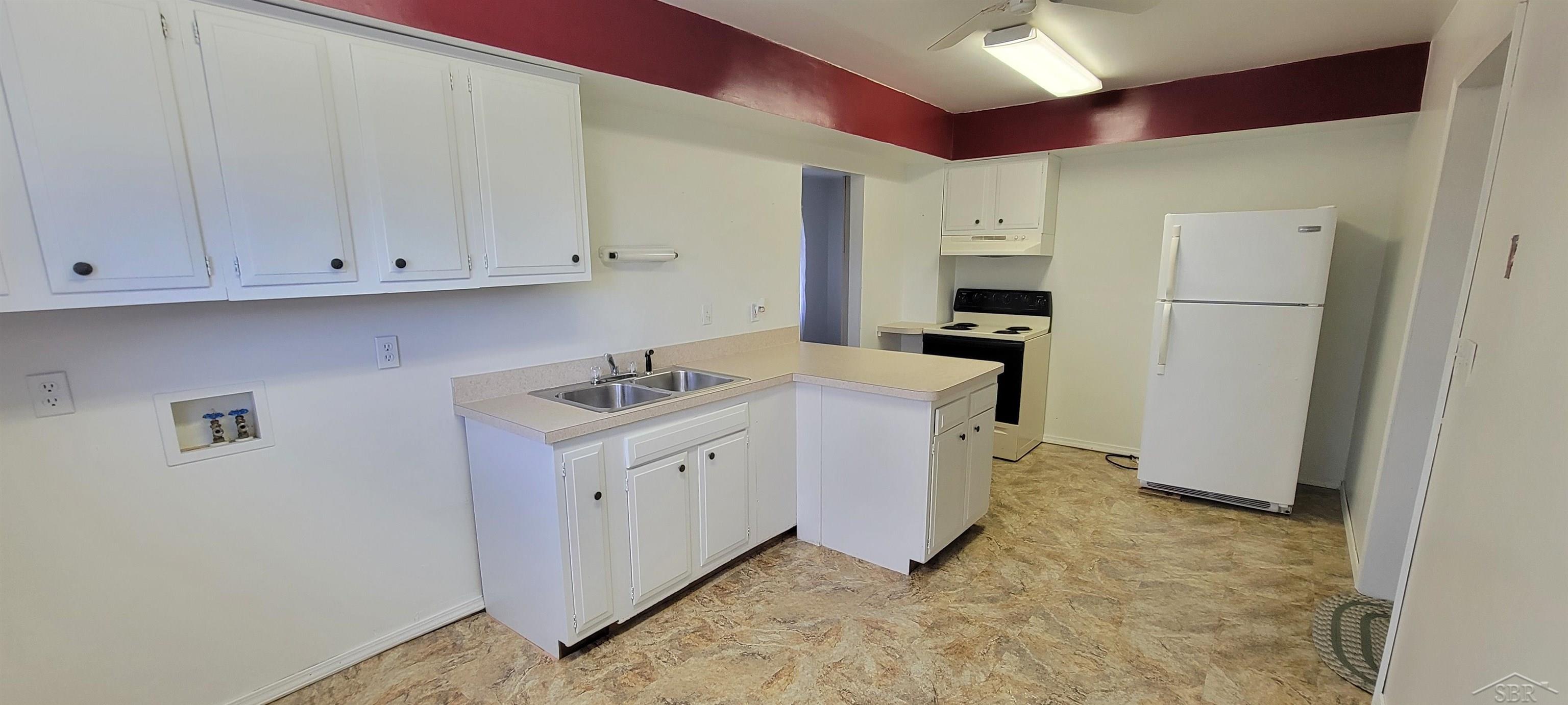 1570 Schust Road Saginaw, MI 48604 - Photo 8 of 22 50156625-ad0e35cd-d844-4950-ac27-87b4d820e428.JPG
