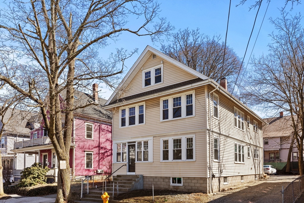 22 Harris Road Medford, MA 02155 - Photo 1 of 19 Gallery Image 1