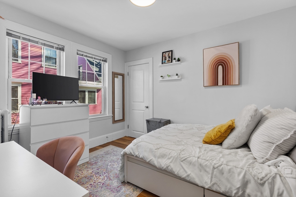 22 Harris Road Medford, MA 02155 - Photo 7 of 19 Gallery Image 7