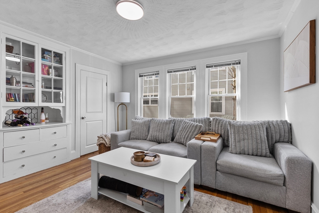 22 Harris Road Medford, MA 02155 - Photo 10 of 19 Gallery Image 10