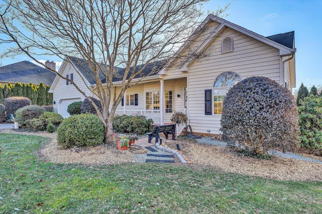 $499,900 | 395 Chestnut Creek Drive, Hardy, VA 24101