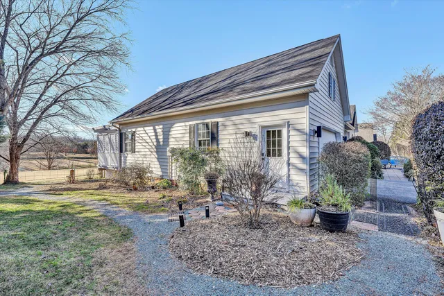 $499,900 | 395 Chestnut Creek Drive, Hardy, VA 24101