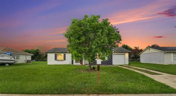 $299,900 | 868 Aspenwood Circle, Kissimmee, FL 34743