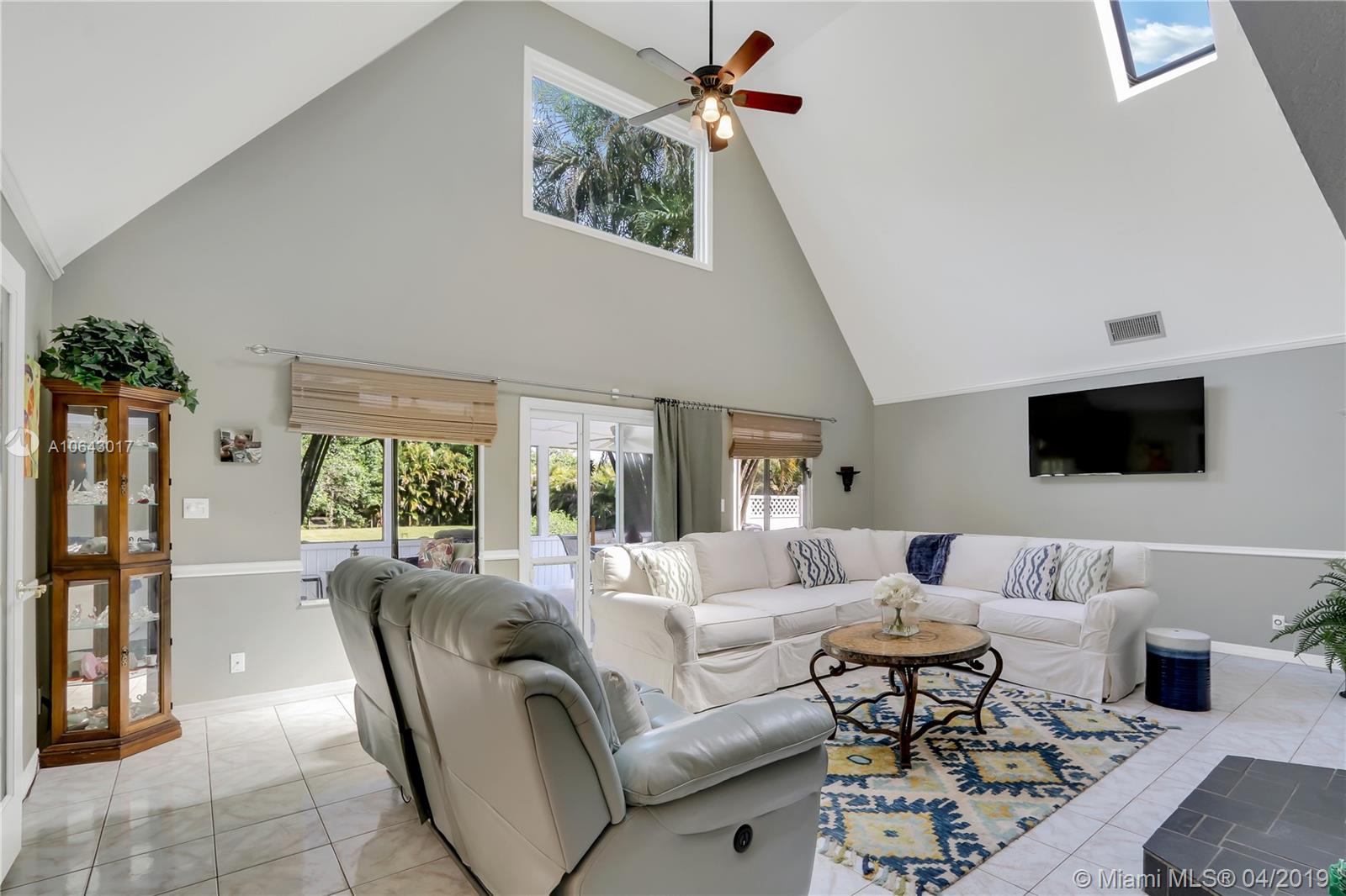 11619 165th Road North Jupiter, FL 33478 - Photo 3 of 35 Gallery Image 3