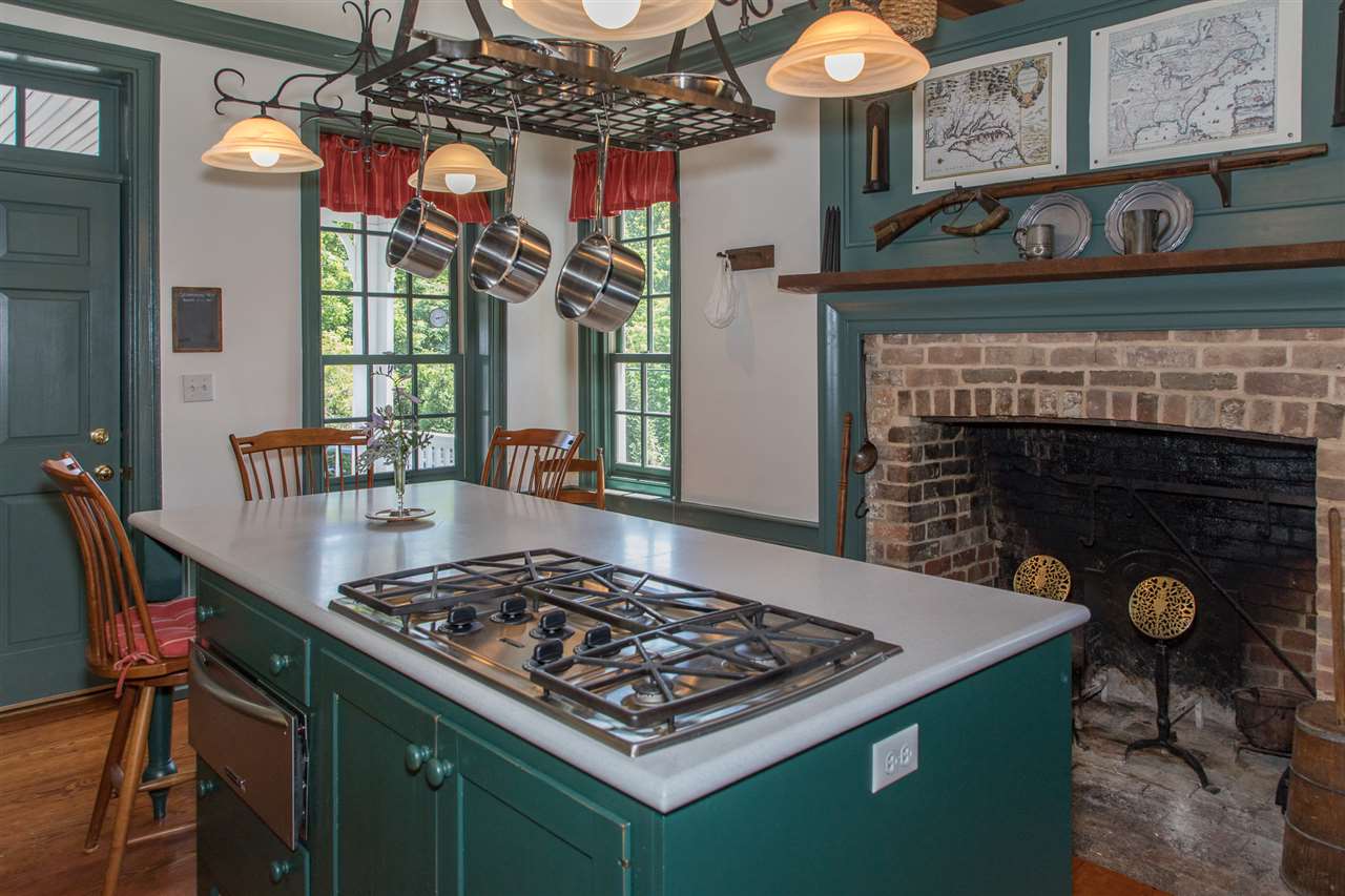 3938 Spring Hill Road Staunton, VA 24401 - Photo 14 of 50 a table and chairs in a kitchen
