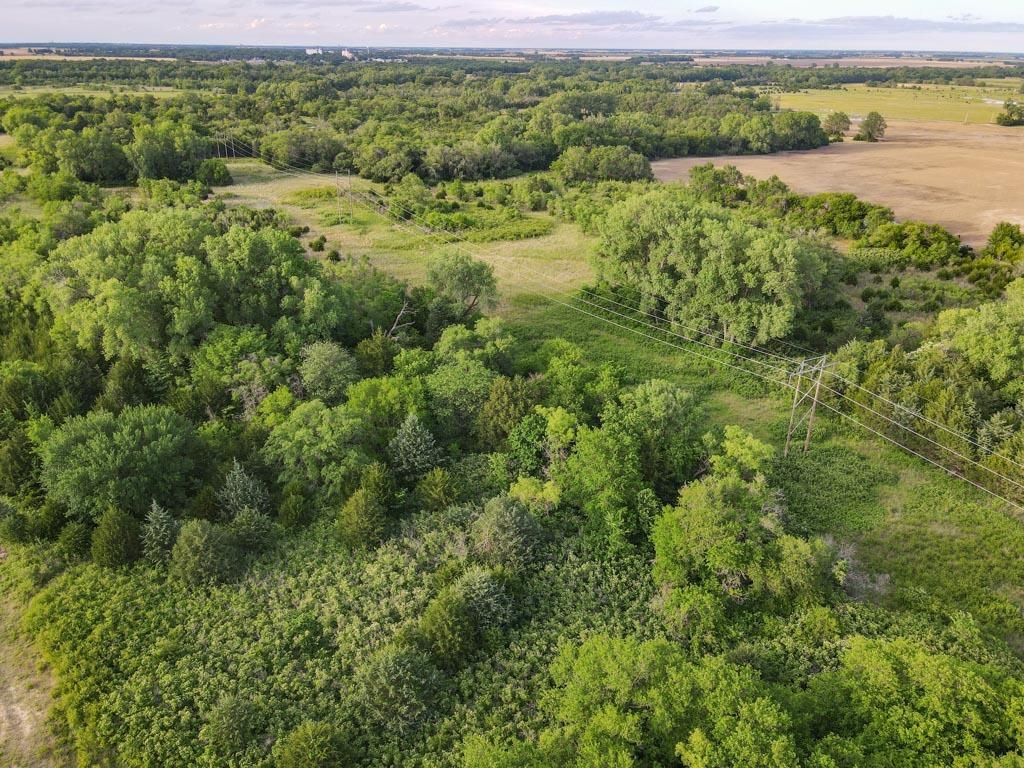 N North Buhler Road Buhler, KS 67522 - Photo 7 of 22
