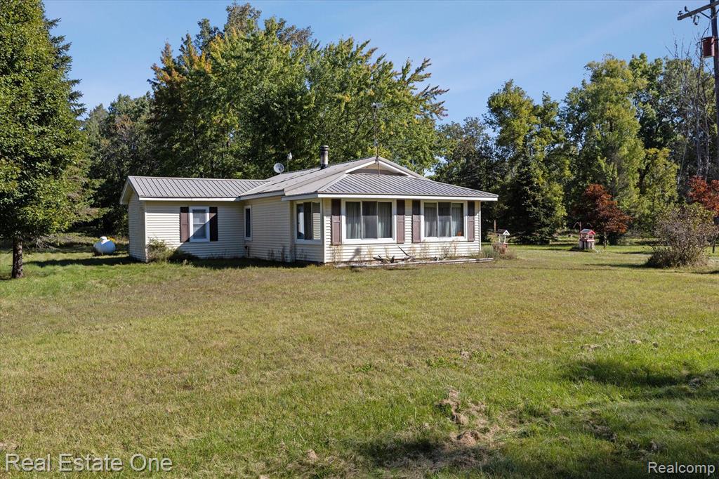 4575 Cummings Road Rhodes, MI 48652 - Photo 31 of 40