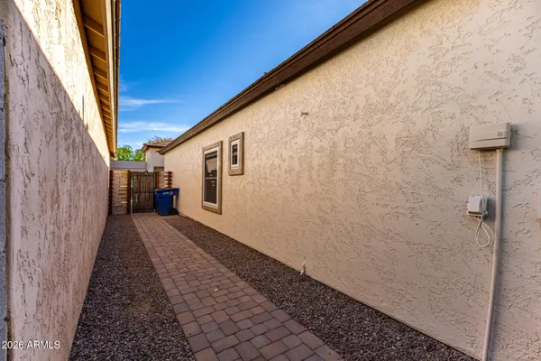 $2,200 | 3094 East Stottler Drive, Gilbert, AZ 85296