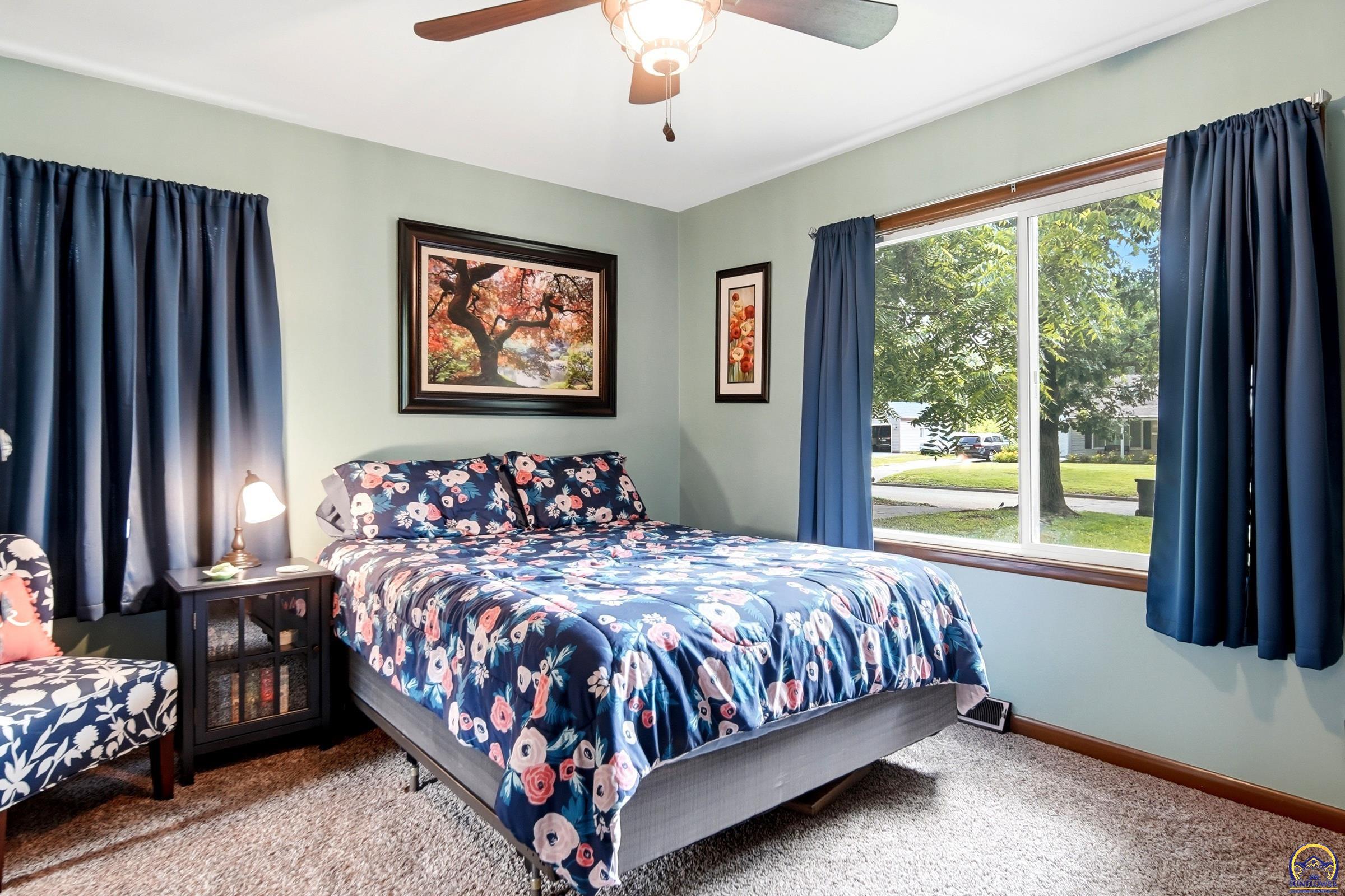 2151 Southwest Burnett Road Topeka, KS 66614 - Photo 18 of 35