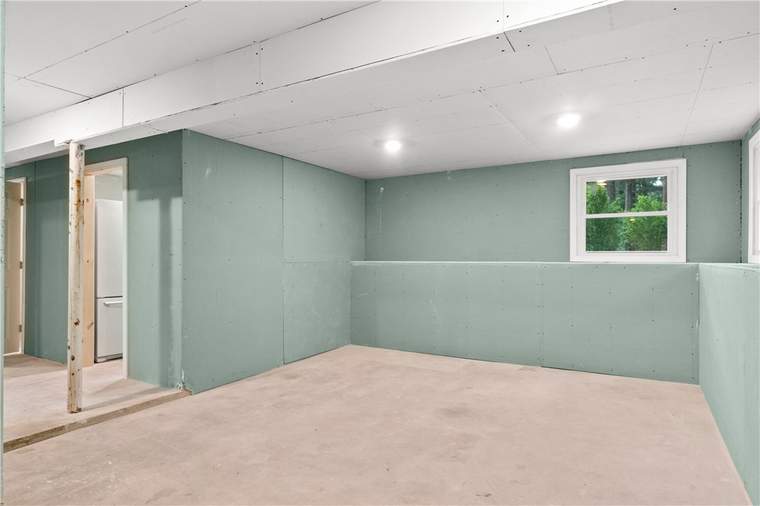 316 Hopkins Hill Road Coventry, RI 02816 - Photo 21 of 35 Gallery Image 21