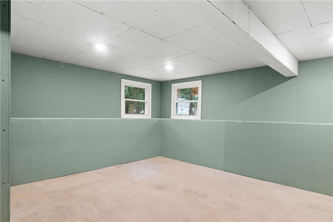 316 Hopkins Hill Road Coventry, RI 02816 - Photo 22 of 35 Gallery Image 22