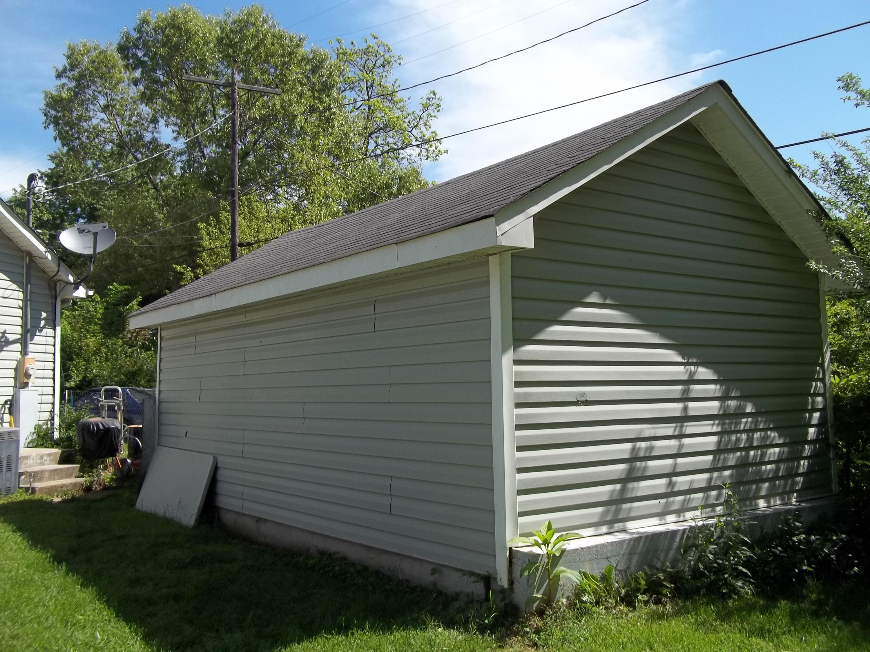 852 Brewster Road Alcoa, TN 37701 - Photo 4 of 17 back of 1 car garage