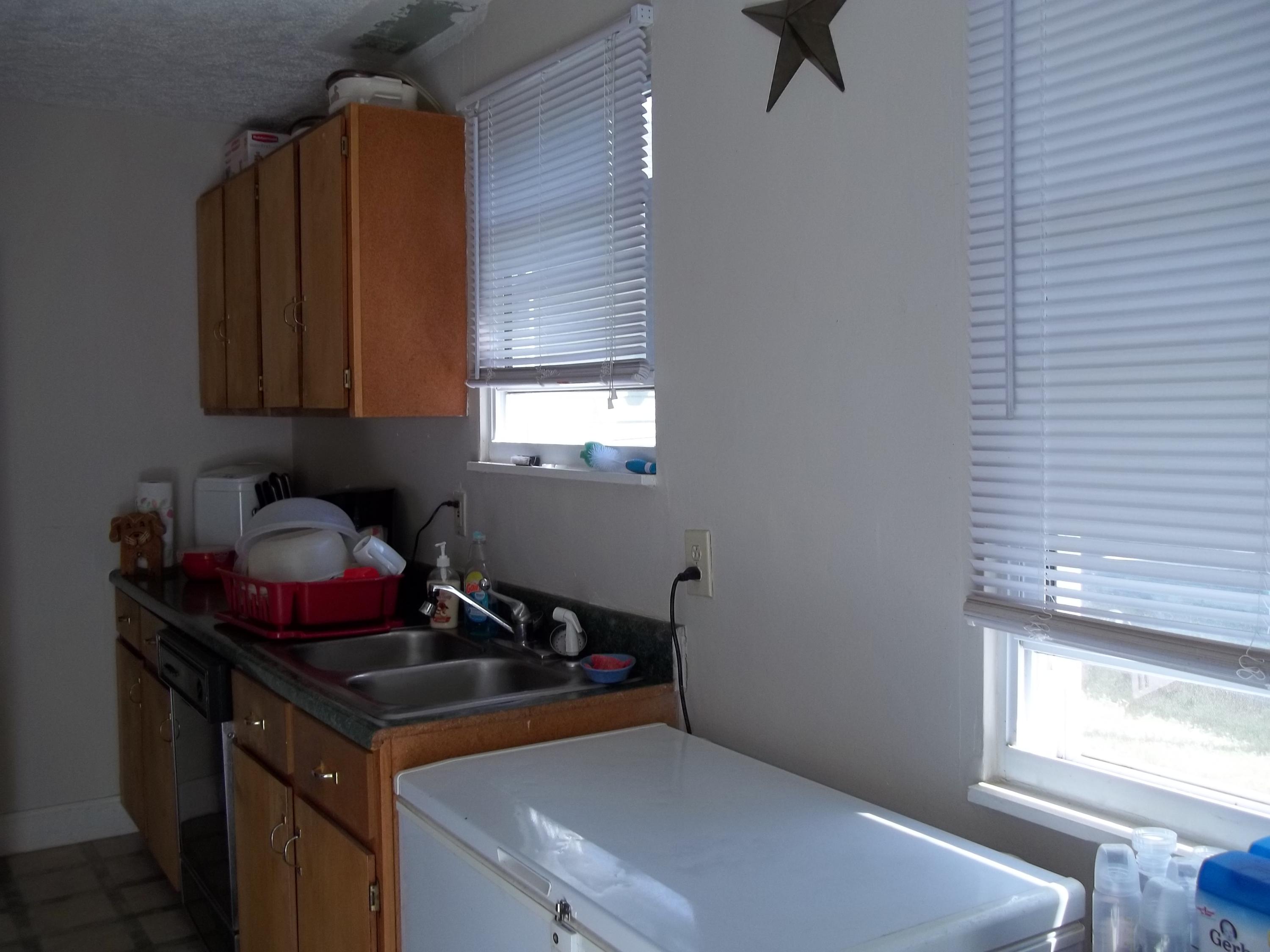852 Brewster Road Alcoa, TN 37701 - Photo 5 of 17 Kitchen