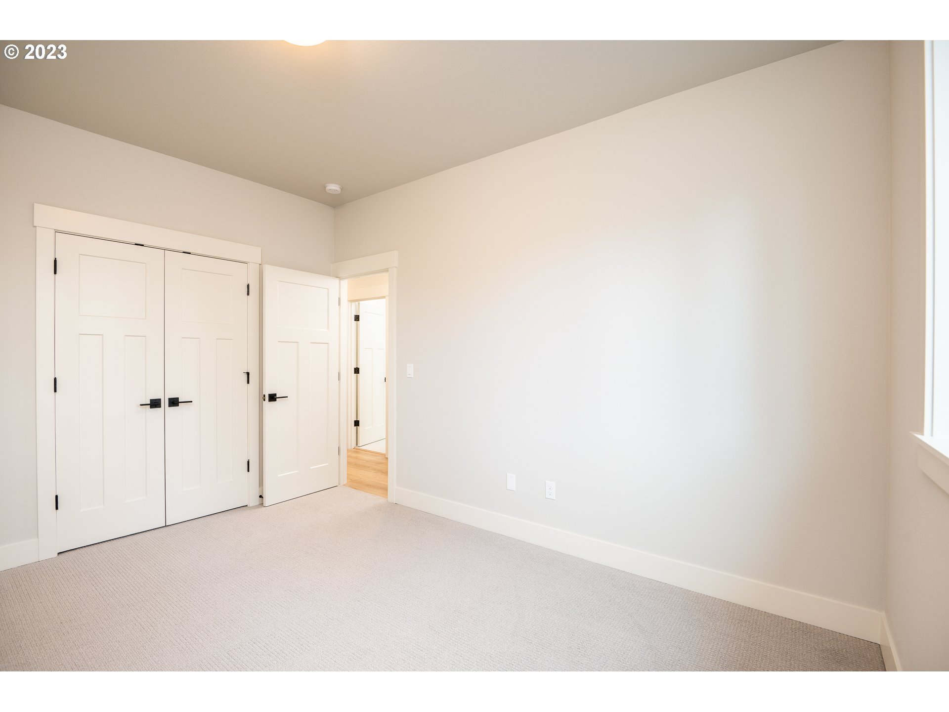 37772 Southeast Olson Street Sandy, OR 97055 - Photo 11 of 32 a view of an empty room