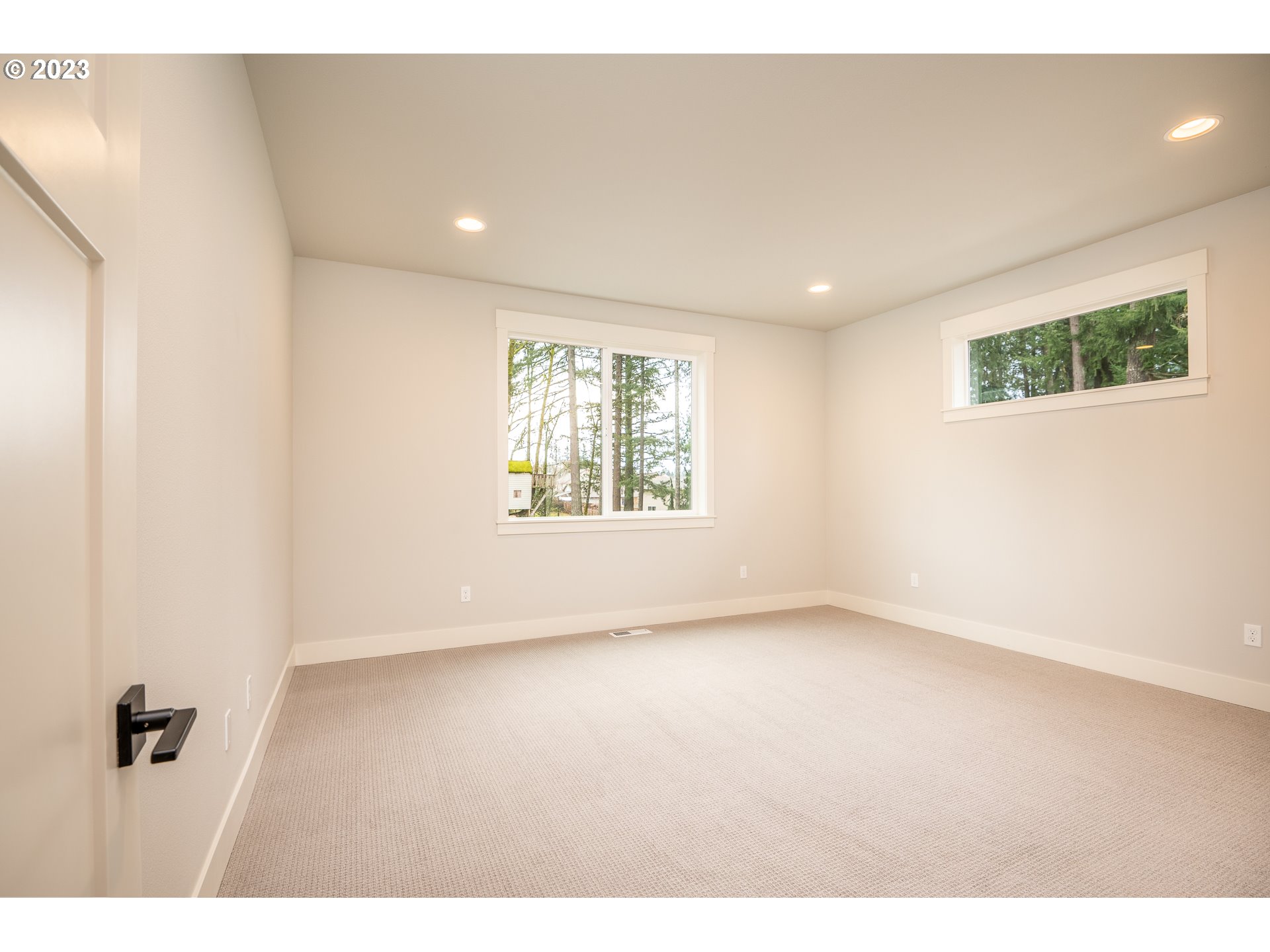 37772 Southeast Olson Street Sandy, OR 97055 - Photo 23 of 32 a view of an empty room with a window