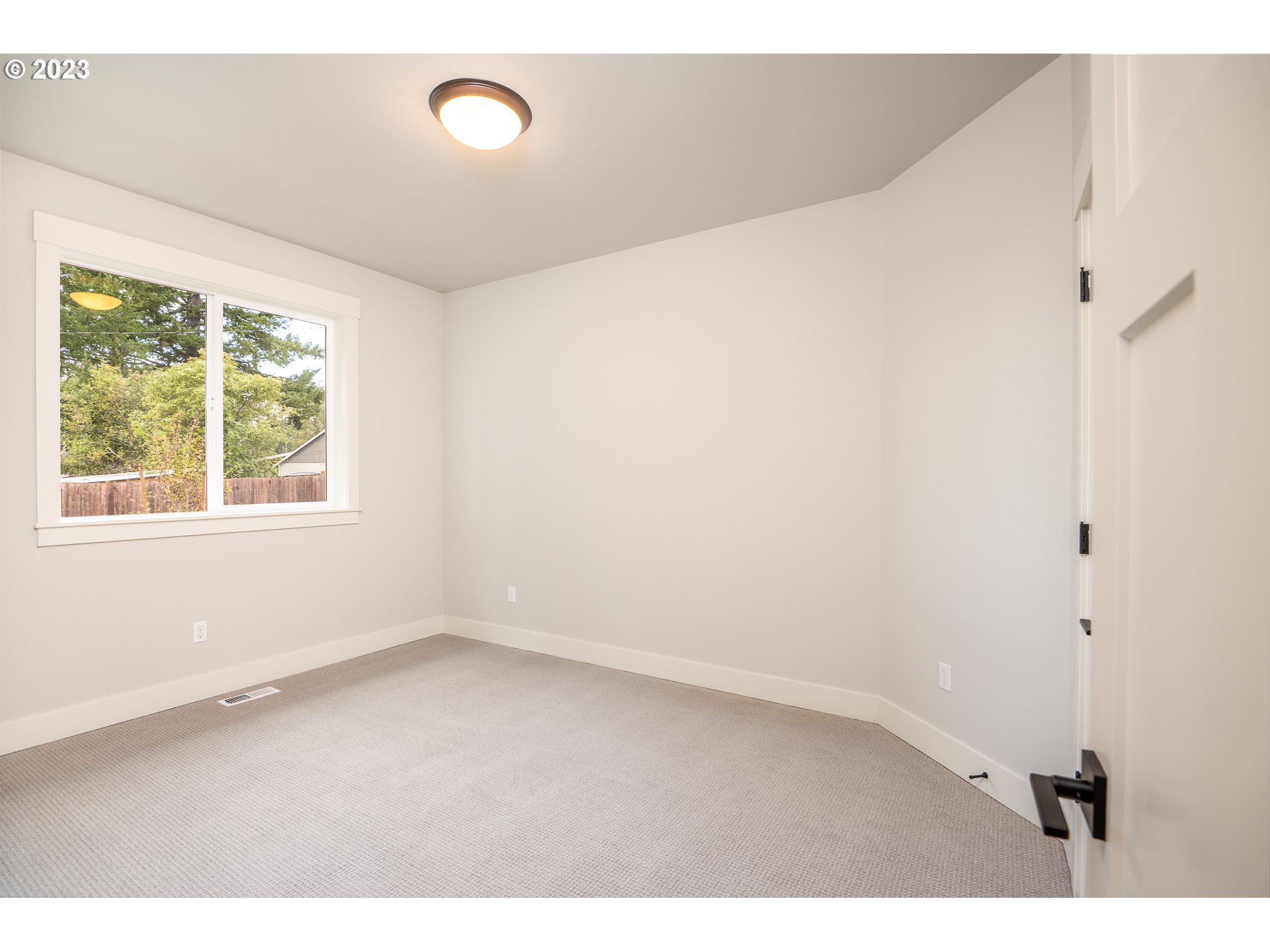 37772 Southeast Olson Street Sandy, OR 97055 - Photo 10 of 32 a view of an empty room with a window