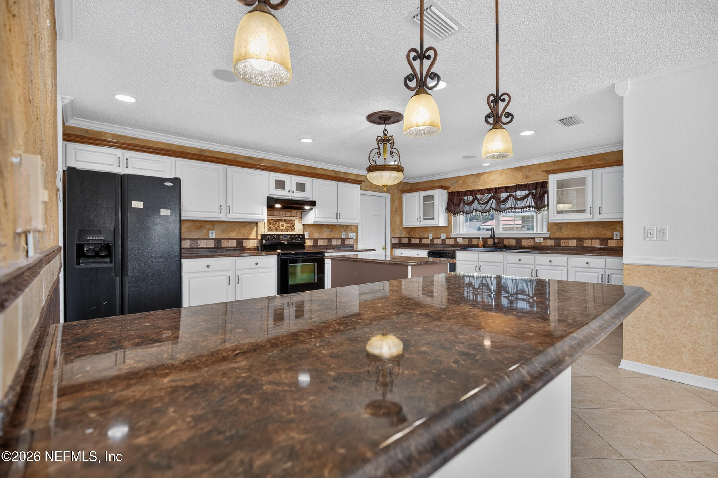 2432 Mallory Hills Road Jacksonville, FL 32221 - Photo 23 of 68 24_kitchen 4