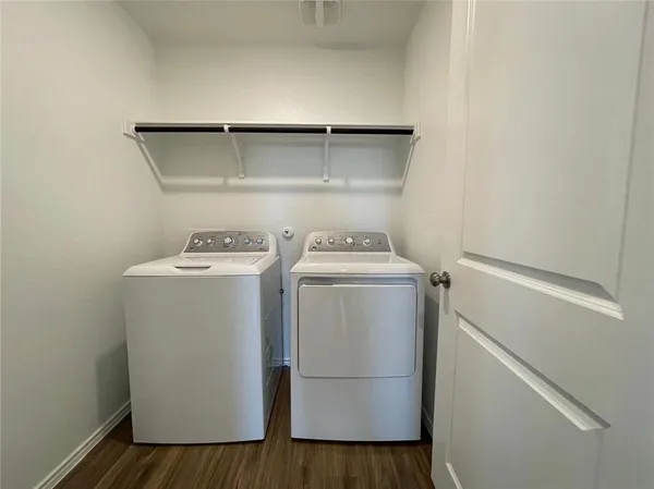 $2,200 | 216 Arnage Drive, Hutto, TX 78634