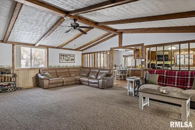 $219,900 | 888 East Erie Street, Palmer, IL 62556