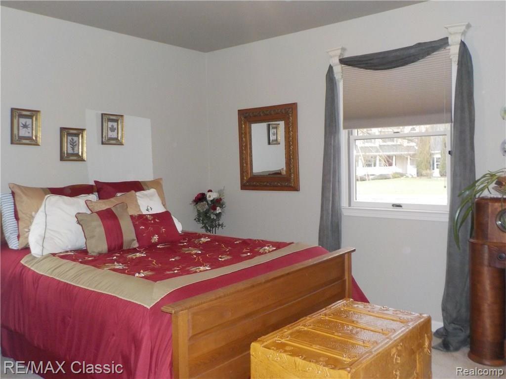 46594 Maben Road Canton, MI 48187 - Photo 23 of 33 DSCN1936.JPG