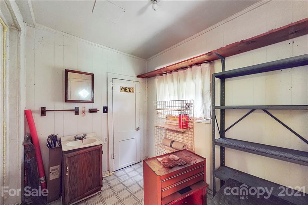 142 Cedar Oak Road Clover, SC 29710 - Photo 16 of 23 Gallery Image 16