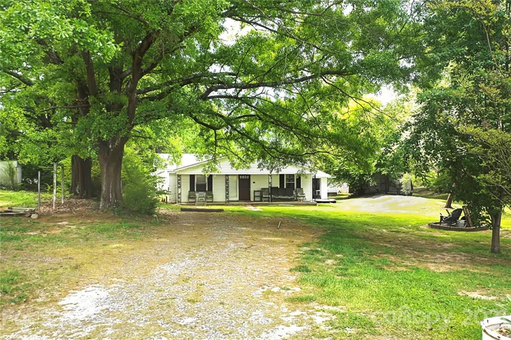 142 Cedar Oak Road Clover, SC 29710 - Photo 3 of 23 Gallery Image 3