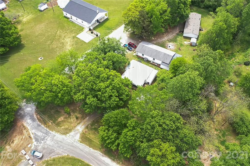 142 Cedar Oak Road Clover, SC 29710 - Photo 4 of 23 Gallery Image 4