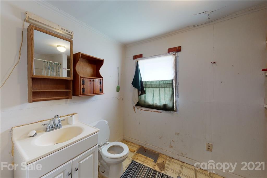142 Cedar Oak Road Clover, SC 29710 - Photo 8 of 23 Gallery Image 8