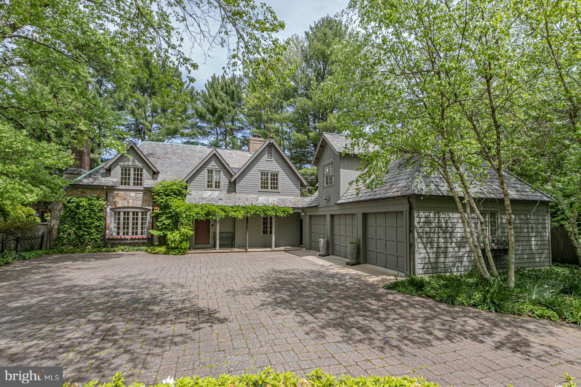 23 Hodge Road Princeton, NJ 08540 - Photo 2 of 34 a front view of a house with a garden