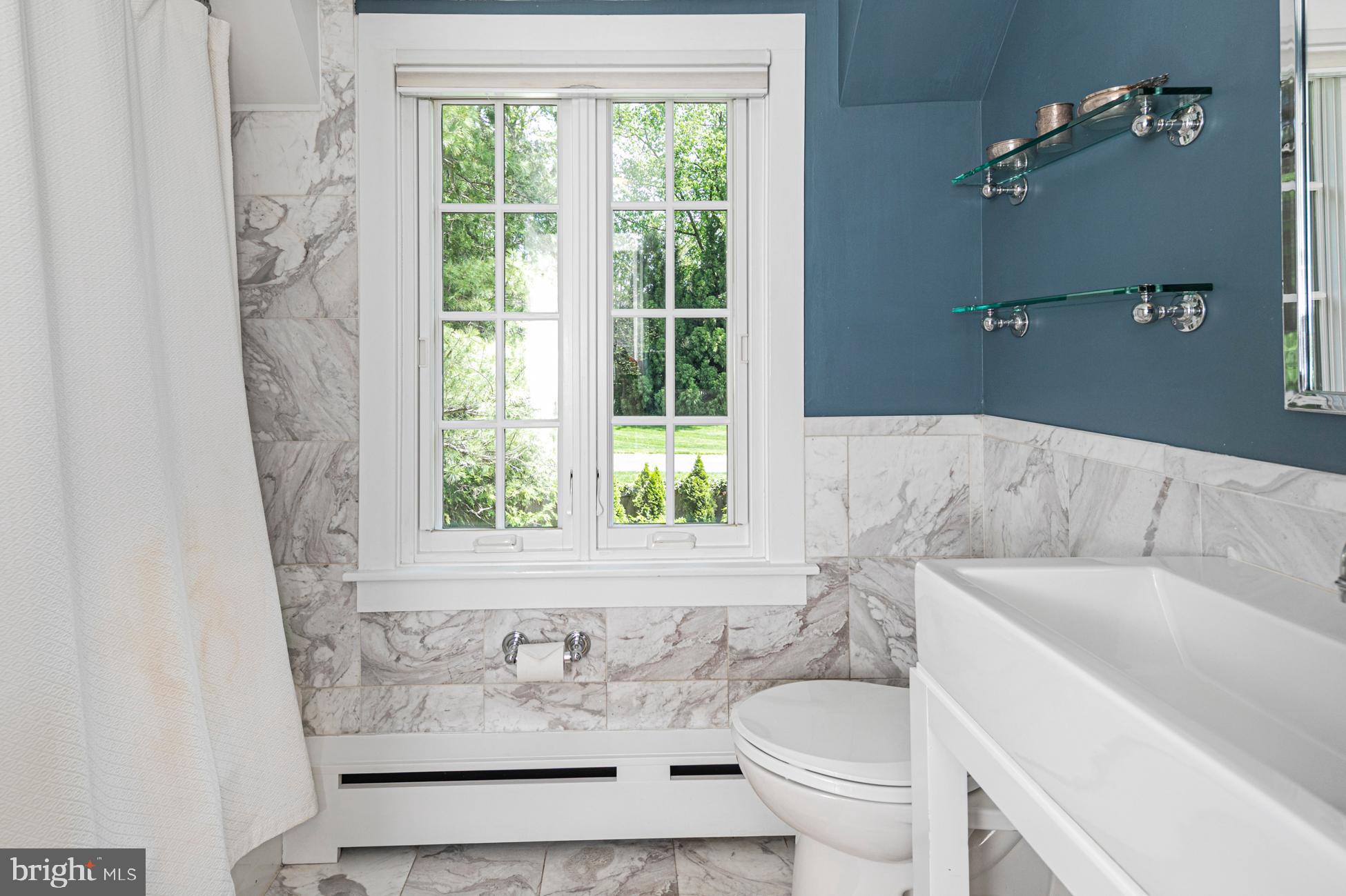 23 Hodge Road Princeton, NJ 08540 - Photo 25 of 34 a bath room with a toilet and a bath tub