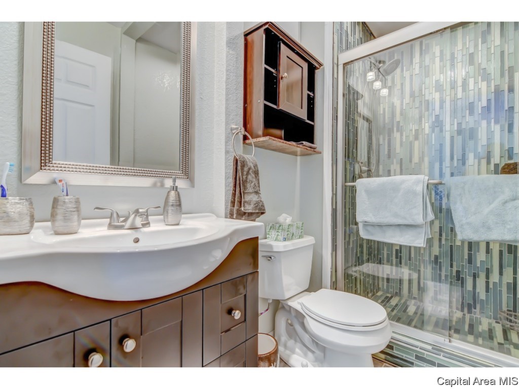 2633 Sarona Road Springfield, IL 62704 - Photo 23 of 36