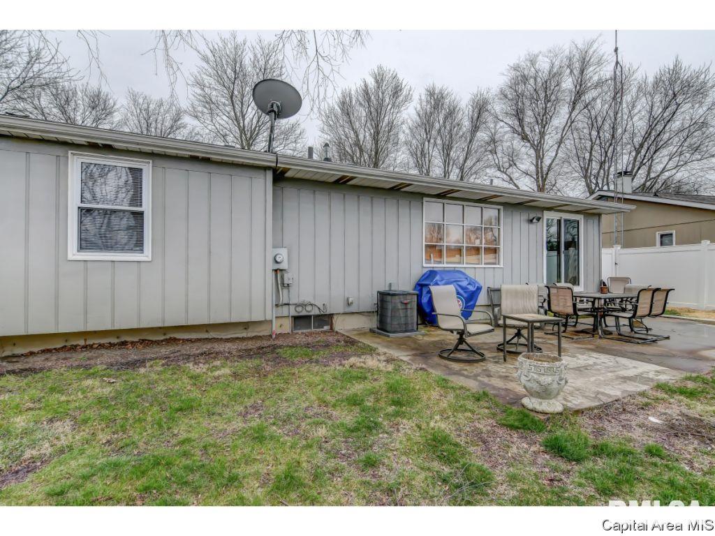 2633 Sarona Road Springfield, IL 62704 - Photo 34 of 36