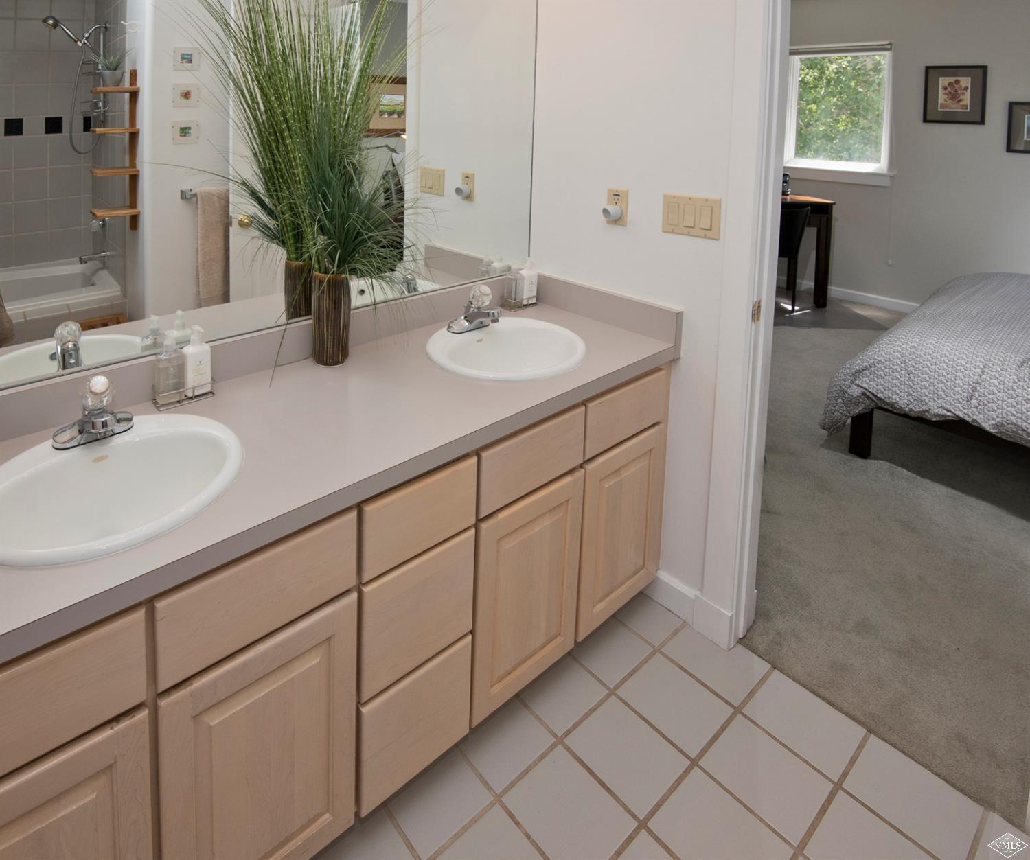 1470 Buffehr Creek Road, Unit 11 Vail, CO 81657 - Photo 11 of 16 Additional Photo