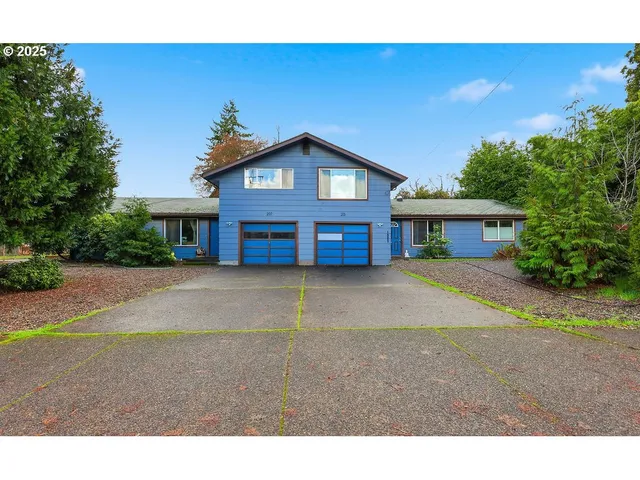$615,000 | 207 West D Street, Springfield, OR 97477