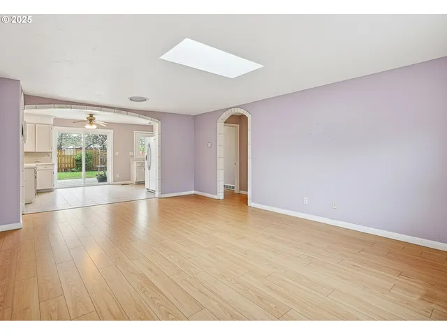 $615,000 | 207 West D Street, Springfield, OR 97477