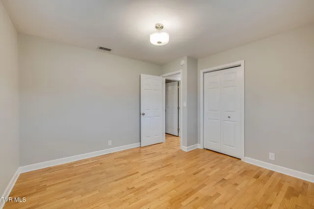 $2,000 | 336 West Ln Street, Unit 2, Church Hill, TN 37642