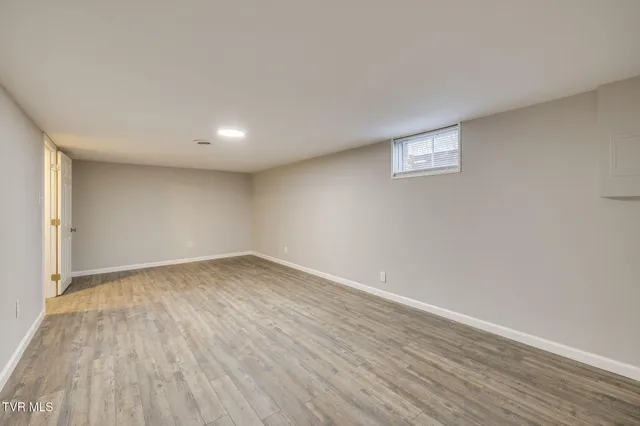 $2,000 | 336 West Ln Street, Unit 2, Church Hill, TN 37642