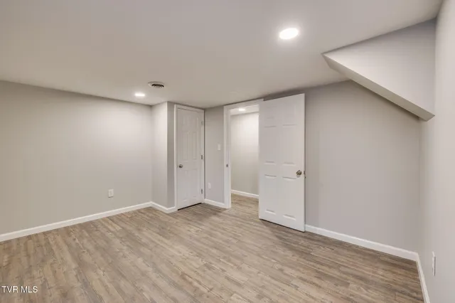 $2,000 | 336 West Ln Street, Unit 2, Church Hill, TN 37642