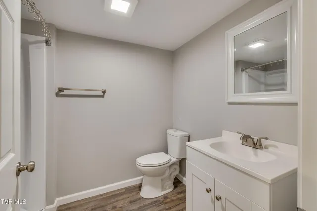 $2,000 | 336 West Ln Street, Unit 2, Church Hill, TN 37642