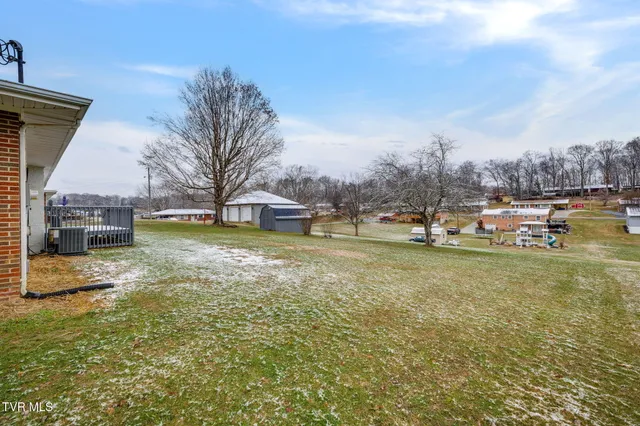 $2,000 | 336 West Ln Street, Unit 2, Church Hill, TN 37642