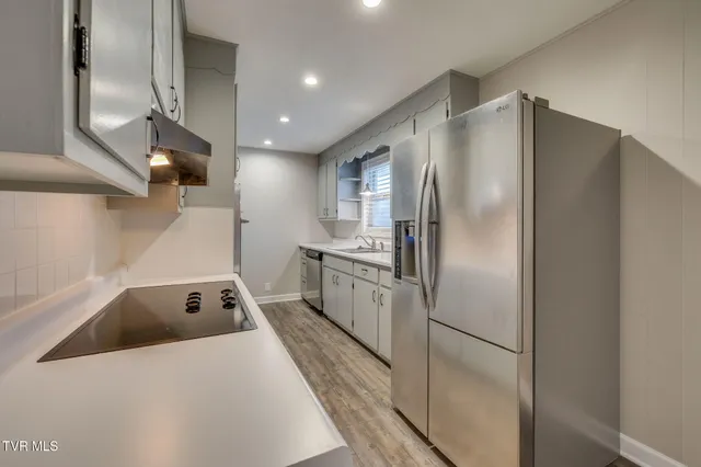 $2,000 | 336 West Ln Street, Unit 2, Church Hill, TN 37642